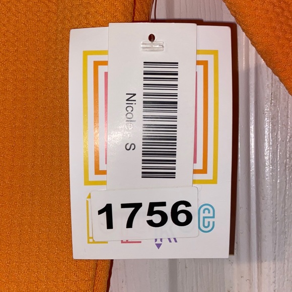 NWT- Rare LuLaRoe woman’s Nicole dress - Picture 3 of 4